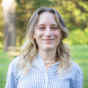 headshot of Cayla Belser