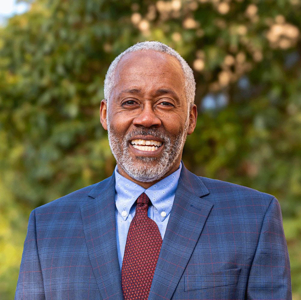headshot of Ken McClellan